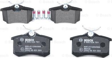 BOSCH 0 986 424 751 - Juego de pastillas de freno vegaparts.es